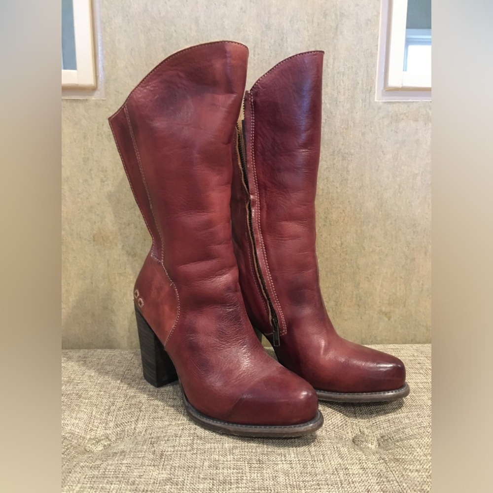 Bed | Stu Oxblood Boots